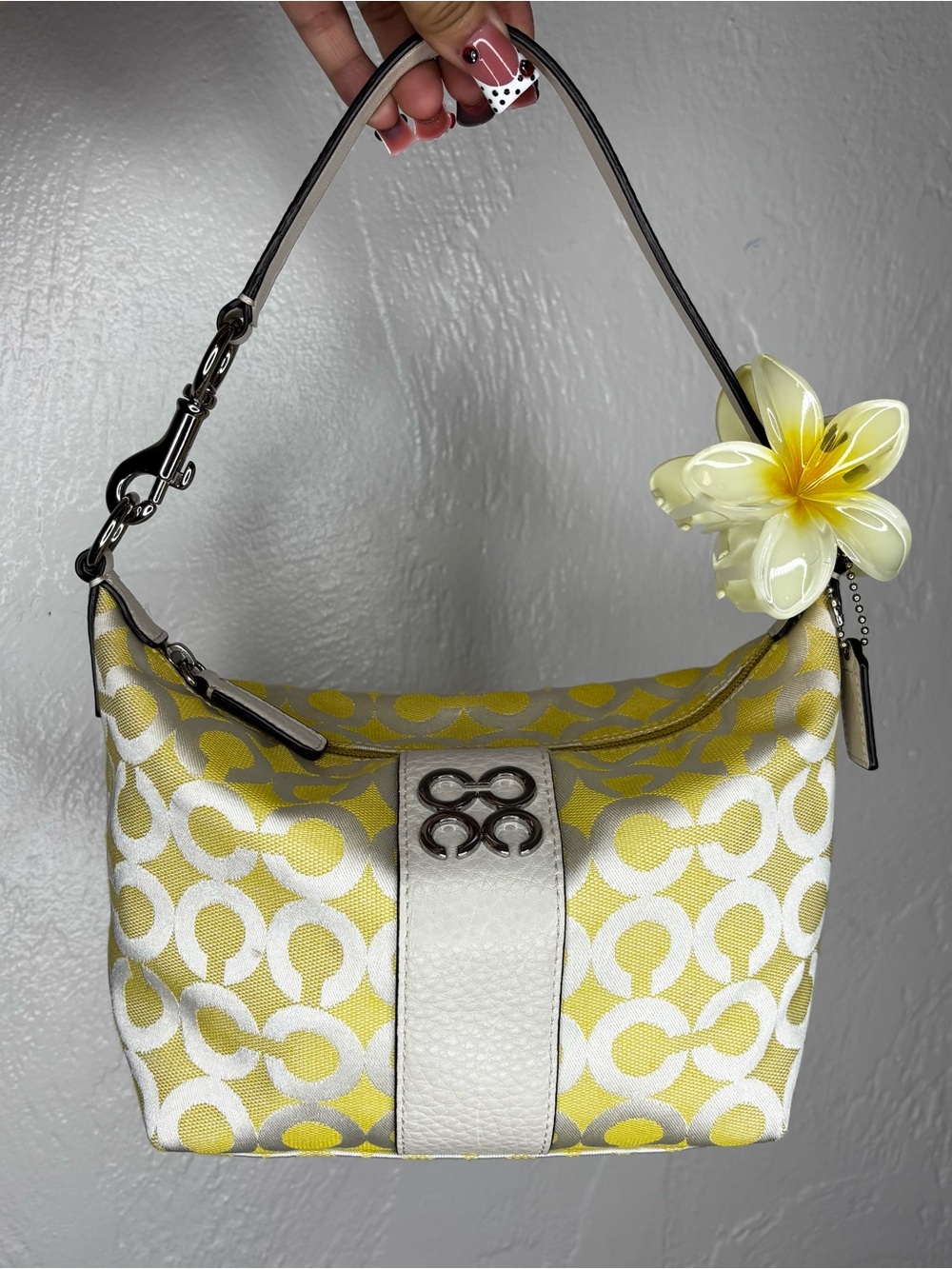 RAREEE Coach Julia Outline Op Art small shoulder bag  💛🤍